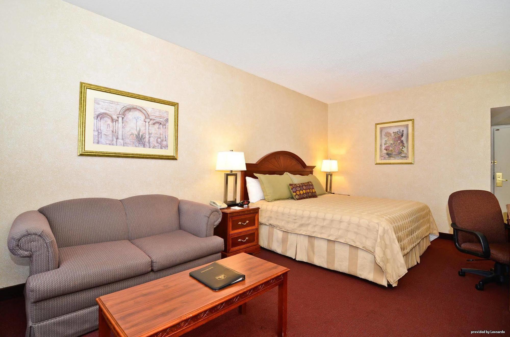 Best Western On The Avenue Буффало Номер фото